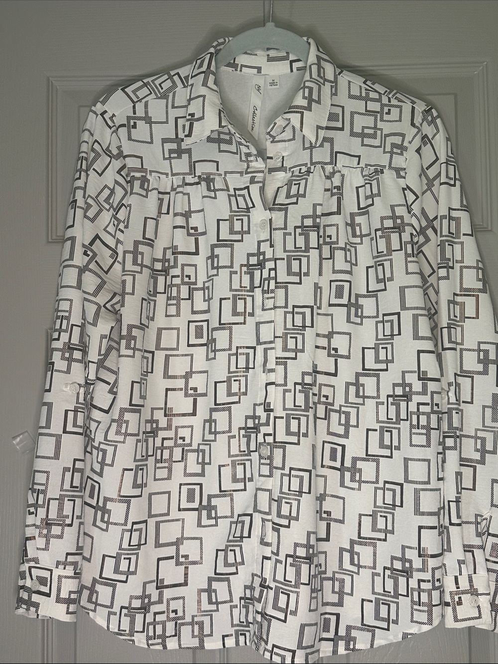 NY Collection White Blouse with Bronze Geometric Squares
